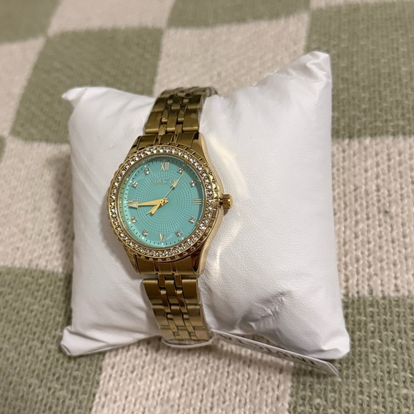 Invicta 69232 Wildflower Bling Woman’s Watch 33 Mm With Green Dial Old Money